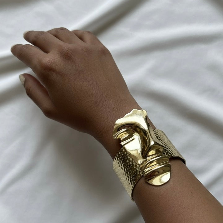 Mask Bangle in Gold – Statement Jewellery by BREA.LIFE