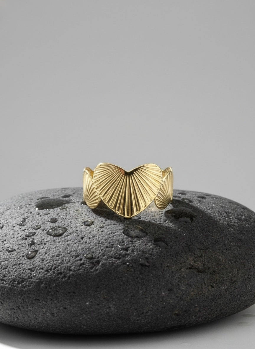 Sweetheart Cuff